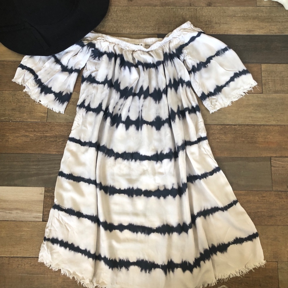Frayed detail, off the shoulder tye-dye dress.